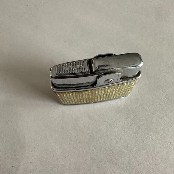 Vintage Continental Lighter Silver tone 1.75 x 1.50 inches Retro Smoking Refill - Picture 2 of 7